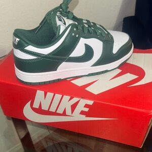 Nike Forest Green and White Athletic Shoes